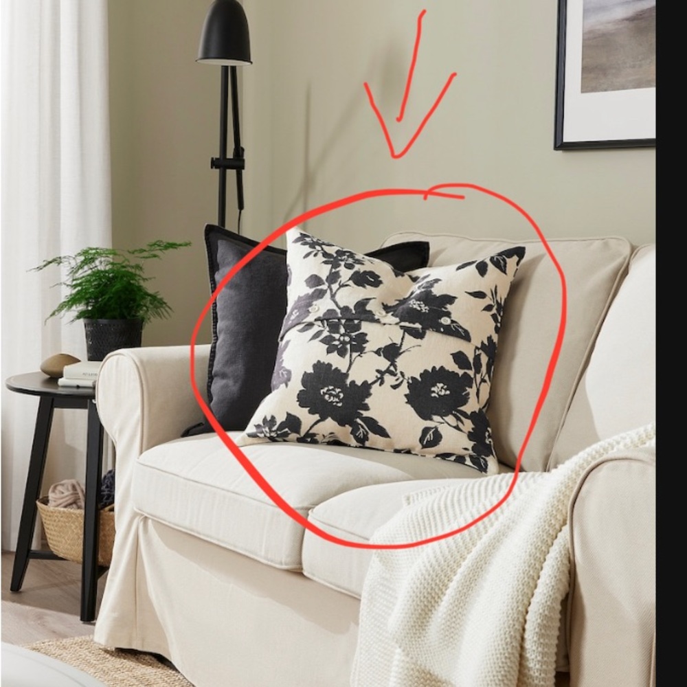 BNIB Ikea SVÄRDKRISSLA pillow cover and insert